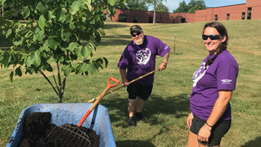 Hollywood Gaming at Dayton Raceway employees volunteer at the Grotto Gardens at The Dayton VA Medical Center